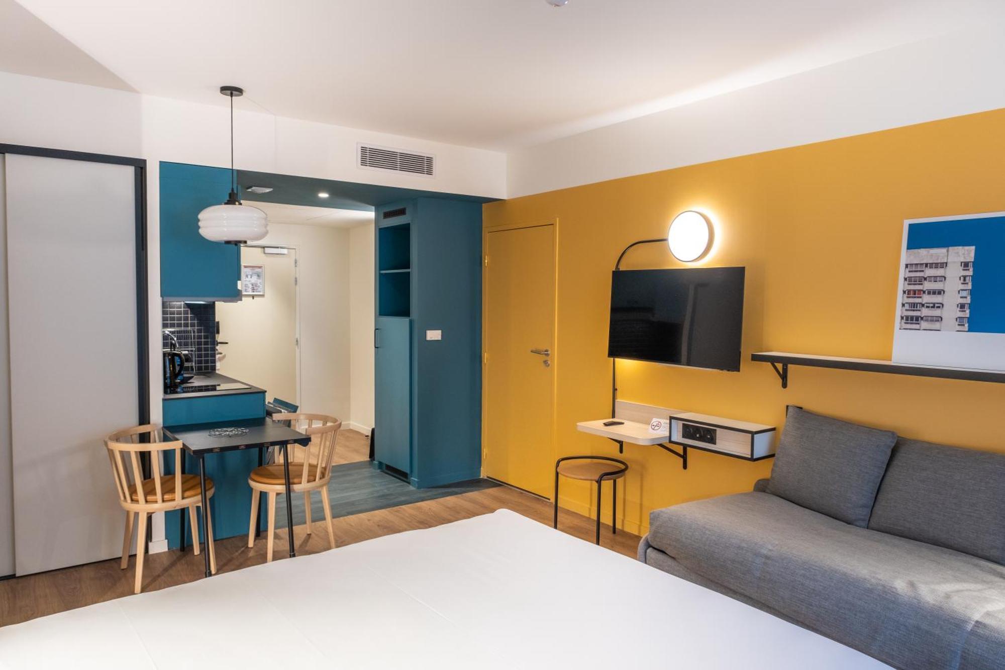 Adagio Access Centre Cathedrale Hotel 3*